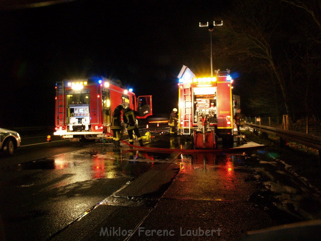 A 3 Rich Frankfurt RS Koenigsforst Brand Lkw Anhaenger  P41.JPG